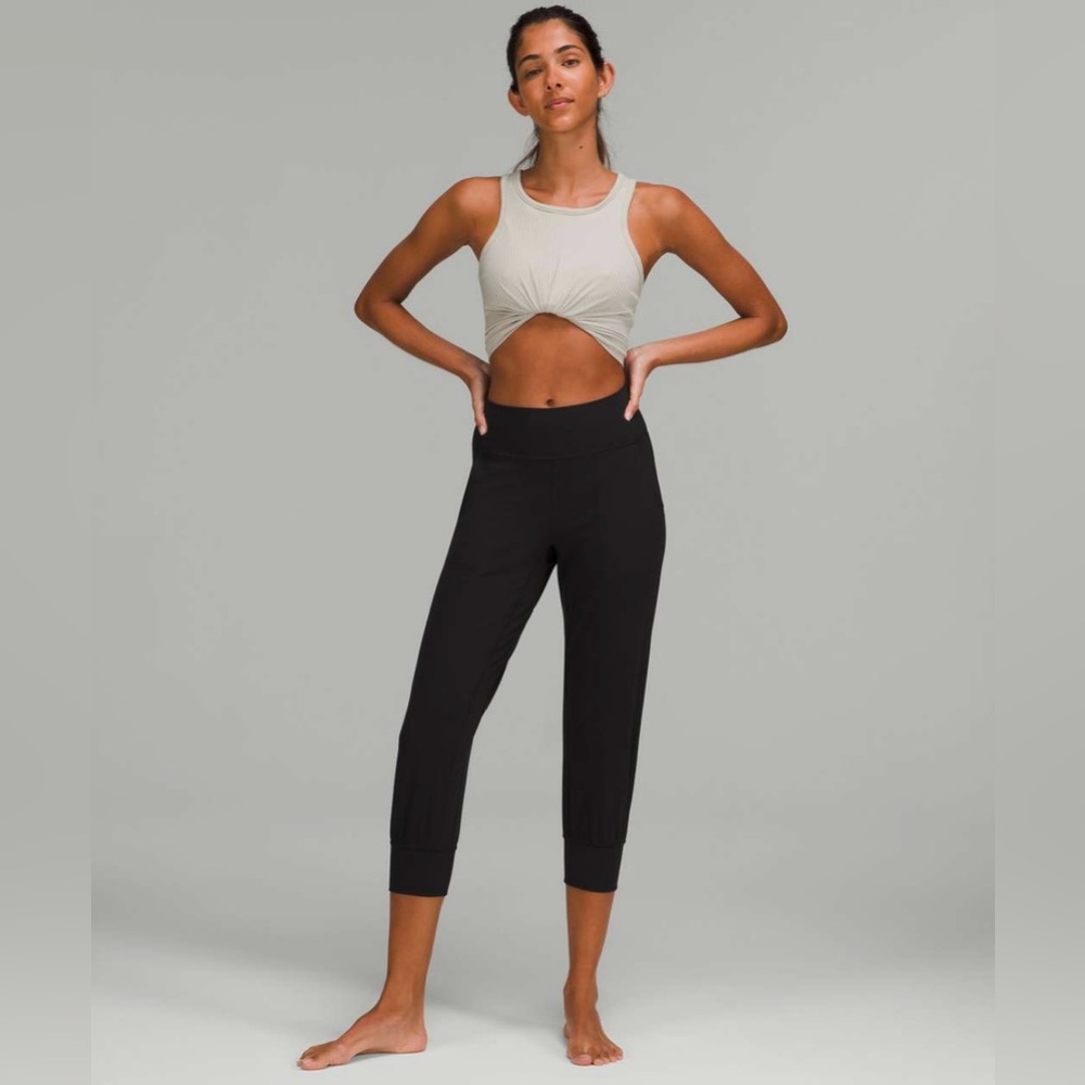Bundle of 2 Lululemon Align High Rise Cropped Jogger 21” (Dark Olive + Black) - Picture 5 of 14